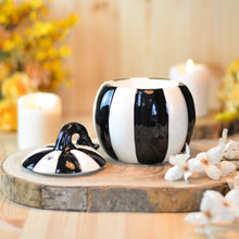 Cargar imagen en el visor de la galería, Quemador Calabaza blanca y negra