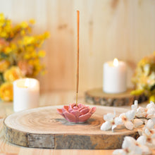 Cargar imagen en el visor de la galería, Quemador Incienso Nenúfar rosa