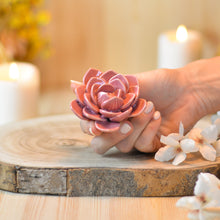 Cargar imagen en el visor de la galería, Quemador Incienso Nenúfar rosa
